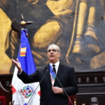 Luis Abinader asegura que la clase media crecerá del 40% al 50% de la población - Imagen
