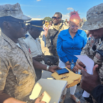 Autoridades haitianas extraditan a dominicana acusada de trata de personas - Imagen