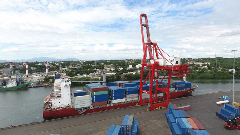 Sindicato de Exportación de los Puertos de Barahona denuncia desfalco y pide intervención del presidente Luis Abinader - Imagen
