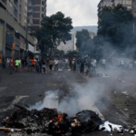 Caos y violencia en Puerto Príncipe tras incendios provocados por "Viv Ansanm" - Imagen