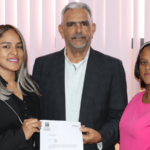 Autoridades municipales entregan resolución sobre regulación del Mototaxi al INTRANT - Imagen