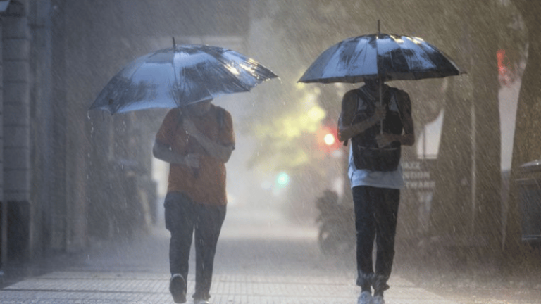 Provincias en alerta por vaguada y oleaje peligroso este jueves - Imagen
