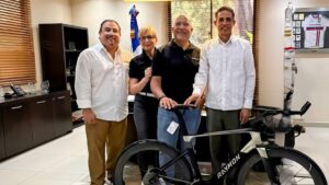 RAYMON Bicycles será la Bicicleta Oficial de la Selección Dominicana de Ciclismo en los Juegos Centroamericanos y del Caribe Santo Domingo 2026 - Imagen