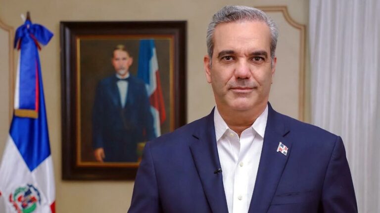 LUIS ABINADER SE CONSOLIDA EN QUINTO LUGAR ENTRE DIECIOCHO PRESIDENTES MEJOR VALORADOS DE LATINOAMÉRICA. - Imagen