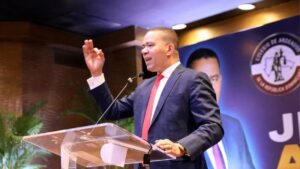 A 72 días de las elecciones del Colegio de Abogados, Jhonny Aristy pide al PRM asumir candidatura institucional - Imagen