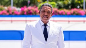 Carlos Ortiz revela que David Collado saldrá en enero a recorrer el país - Imagen